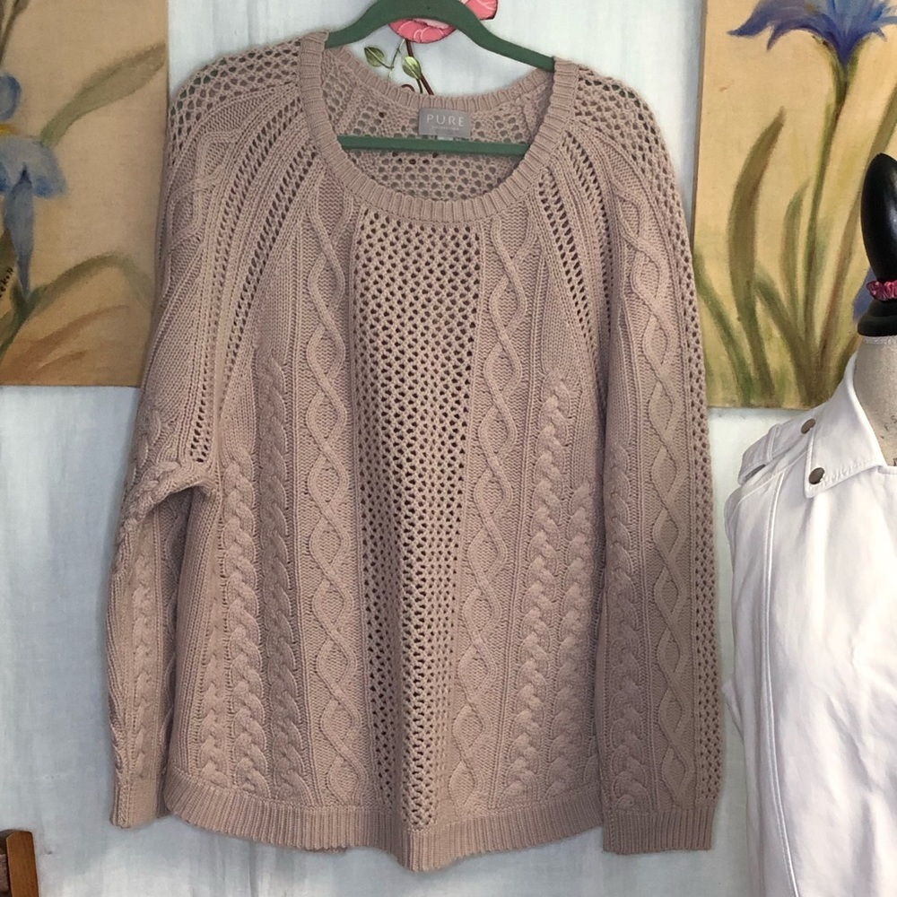 Pure brand cashmere crew neck tunic with cable pattern. Size L.